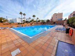 Apartamento Esquinzo with pool and close to the beach